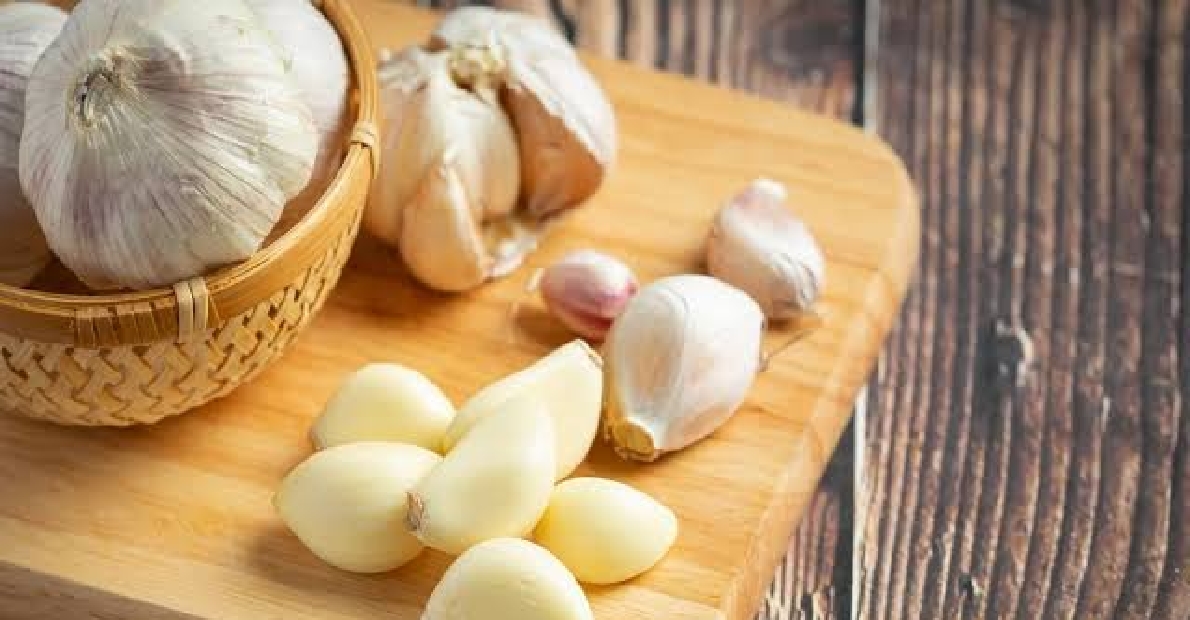 Garlic: వెల్లుల్లిని పరిగడపునే ఎందుకు తినాలో తెలుసా.?