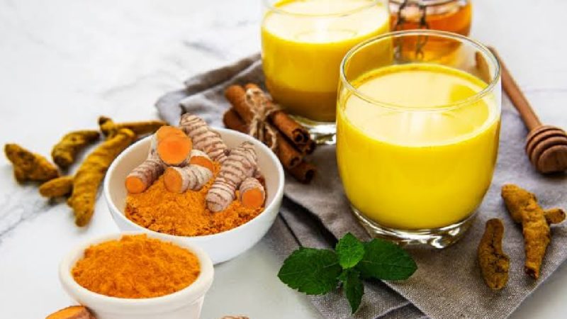 Turmeric Milk: పసుపు పాలు తాగడం వలన కలిగే ఆరోగ్య ప్రయోజనాలు ఎన్నో..